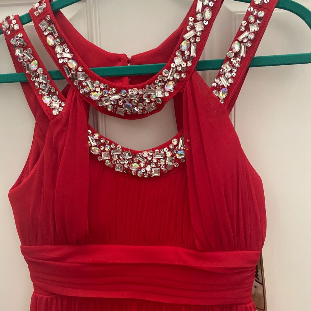 Trixxi formal dress size 5 NWT